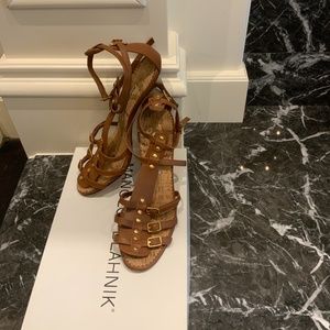 Manila Blahnik, 7, tan